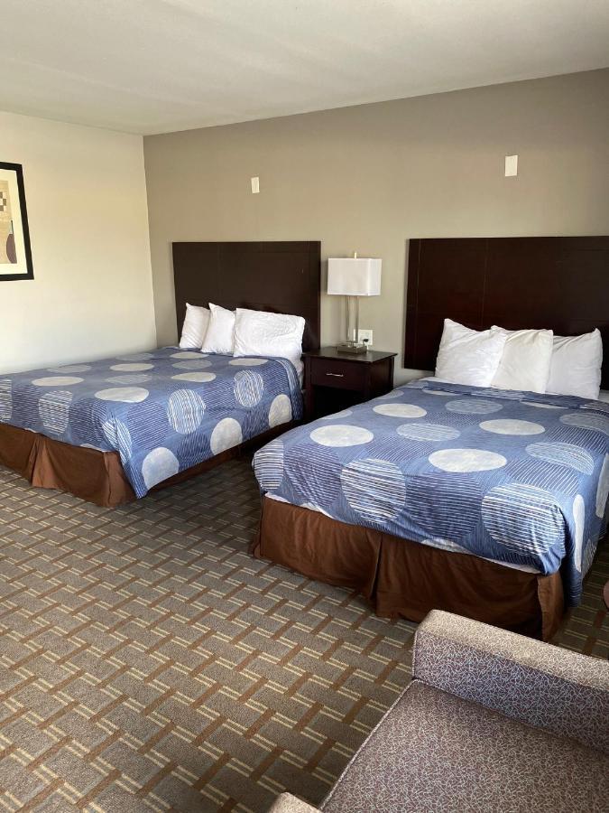 New Budget Inn Eaton Екстер'єр фото